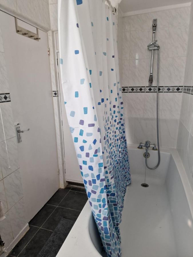 Double Room With Excellent Views - Central Лондон Экстерьер фото